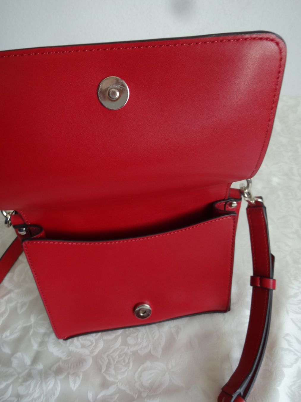 Guess Borse da donna: *** GUESS  *** Leder  Tasche – Nuovo (secondo la descrizione) da Frauenfeld venduto da Riaa 6