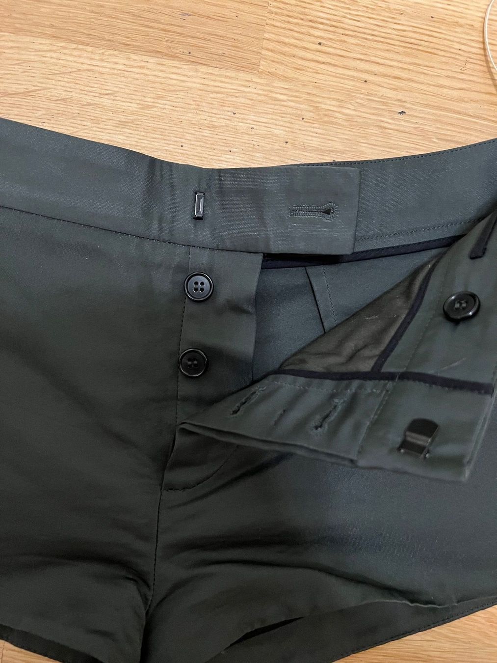 Completi & Tailleur: MARNI Set Anzug Suit Shorts Top Gr 40 – Usato da Ebmatingen venduto da dartim 1