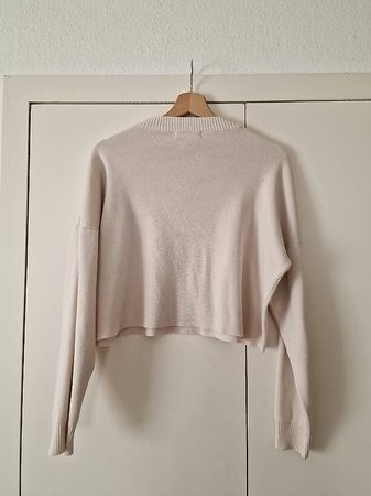 Kurzer,leichter Pullover - Grösse L