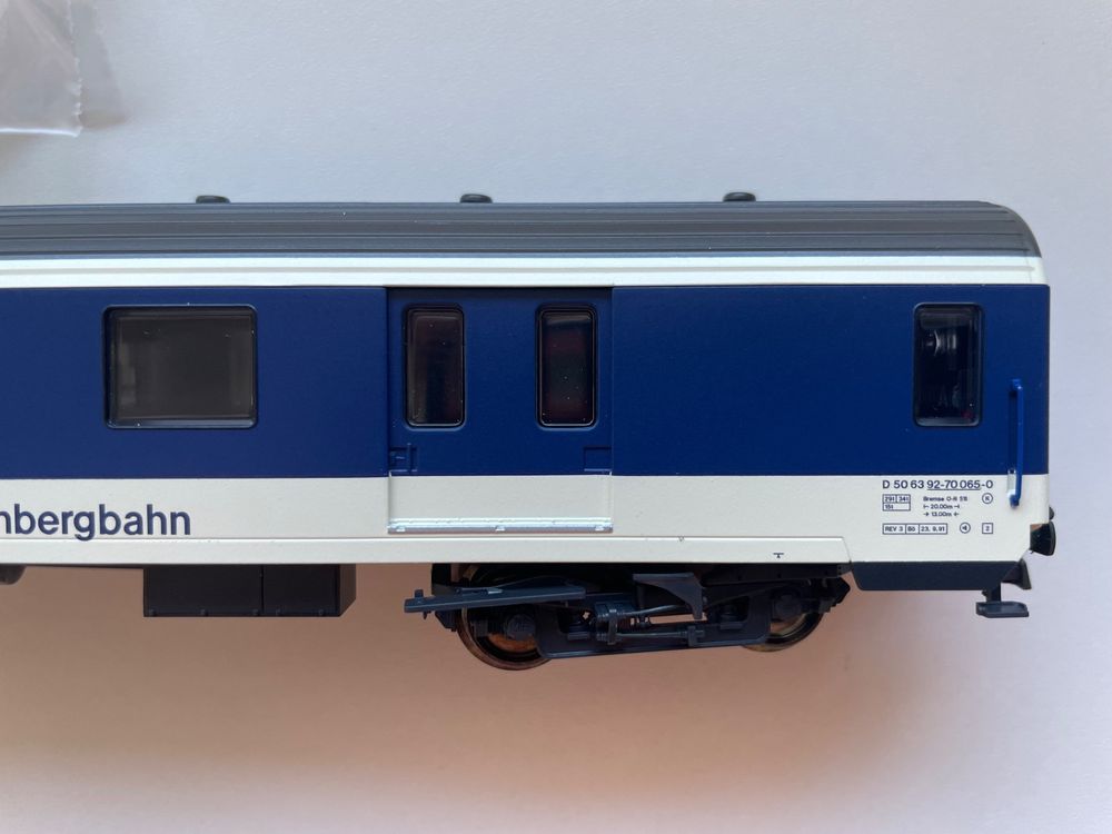 Roco 61425: BLS Gepäckwagen D 065 ex SNCF EW IV Look, neu (Neu (gemäss ...