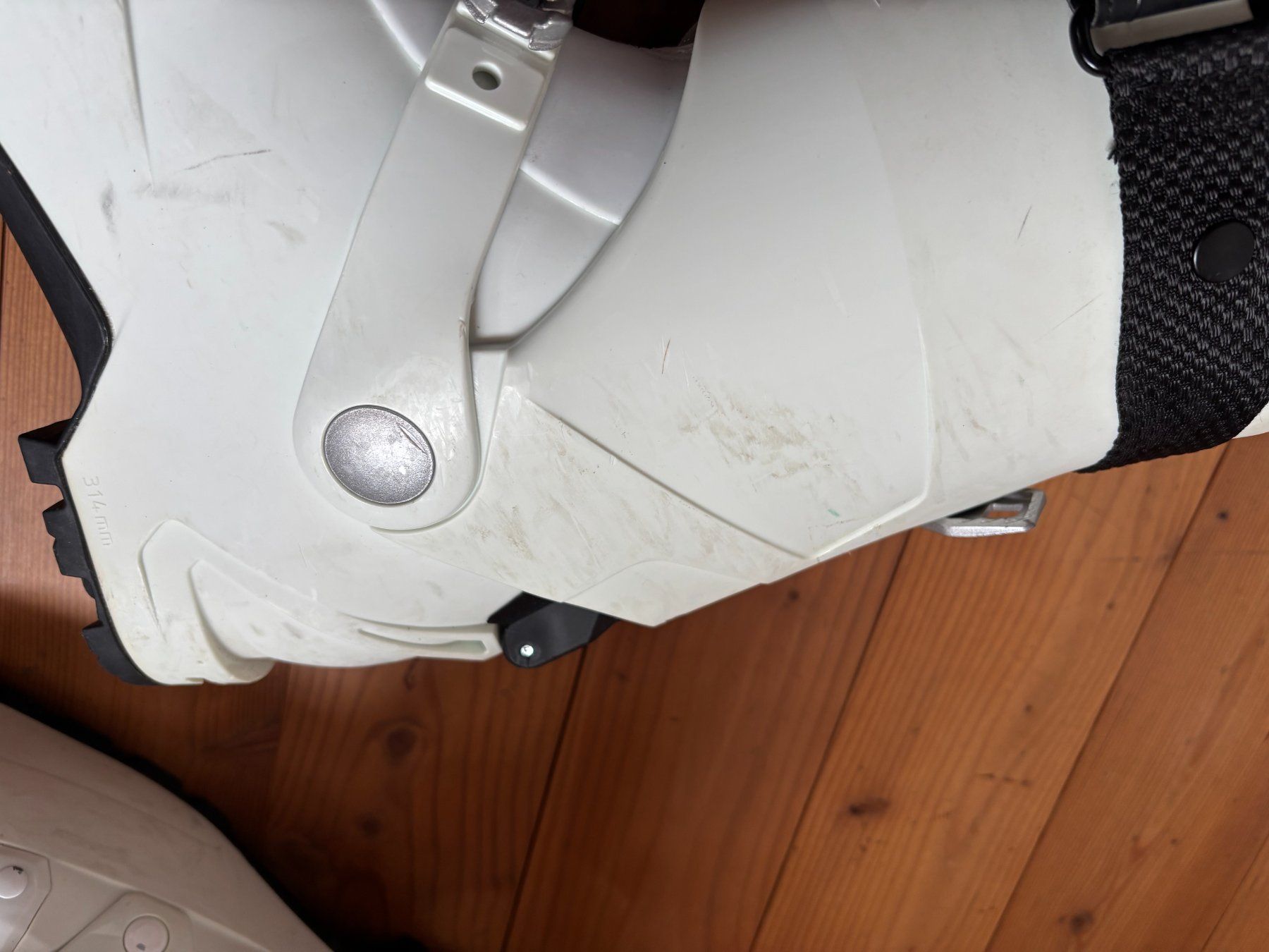 Dynafit Herrenschuhe: Dynafit Tourenskischuhe Gr. 280 mm – Gebraucht aus Sedrun von maoamm 5