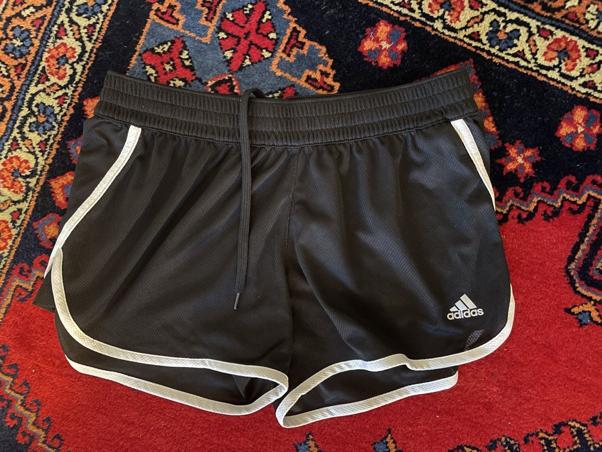 Adidas Pantaloni: Adidas Running Shorts – Usato da Zürich venduto da pau_kbr6