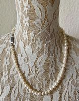 Collier perles fermoir Or 18k et saphirs