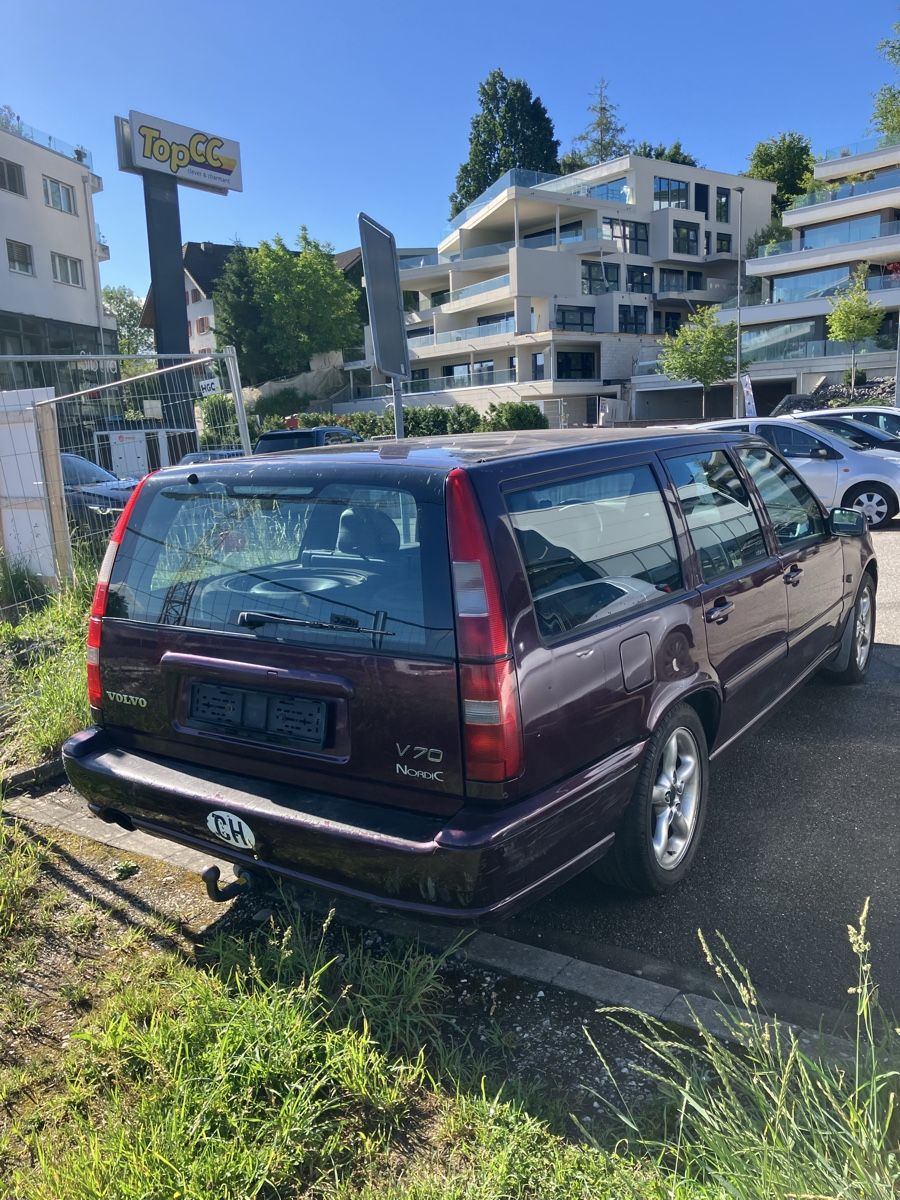 Volvo Automobili: Volvo V70 2.5 LPT – Difettoso da Rothrist venduto da Hunziker4852 2