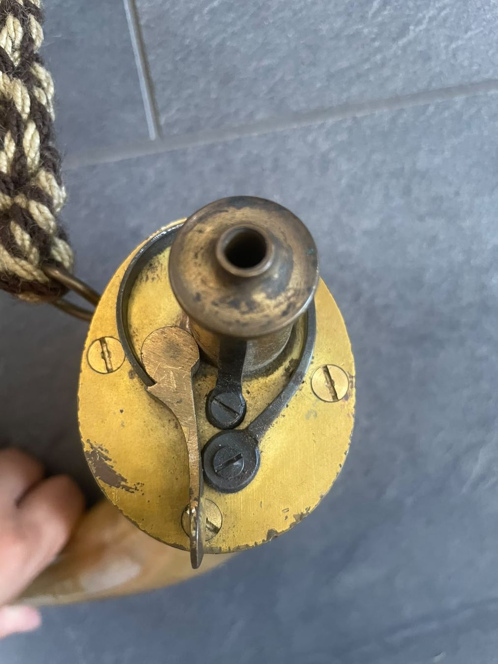 Bouteilles: Pulverhorn  – D'occasion à Unterlangenegg par can_rf8g 5