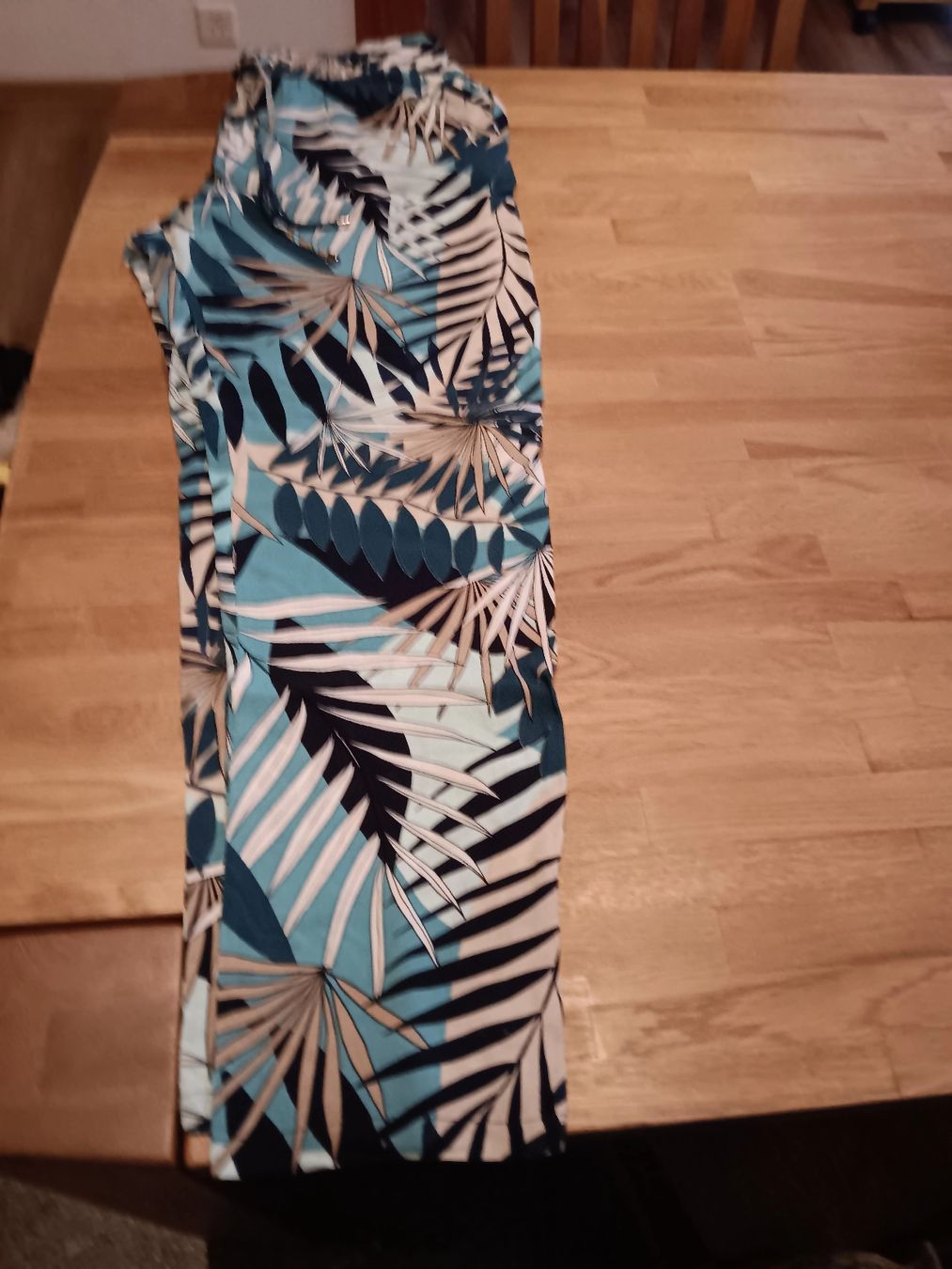 Pantaloni: Damen Hosen C&A 44 – Usato da Mörel venduto da MJoaoCosta 3