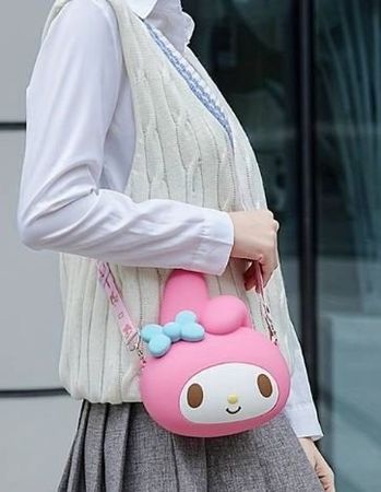 My Melody Hello Kitty: 1 sac bandoulière silicone *SOLDES*
