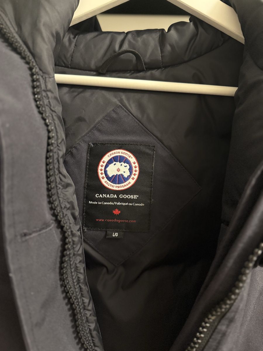 Canada Goose Giacche: Canada Goose Damen Jacke – Usato da Dachsen venduto da worstcase61 1
