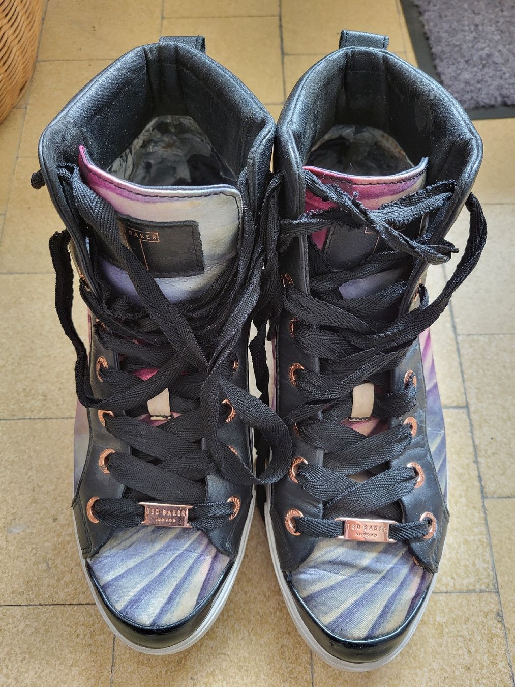 Ted Baker Scarpe da uomo: Hohe Sneakers von Ted Baker – Usato da Zweisimmen venduto da Adorable