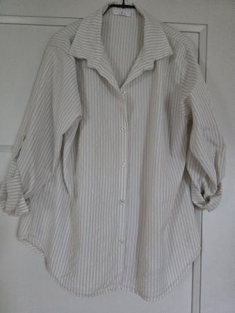 Kleidung: Bluse sand gestreift (M)