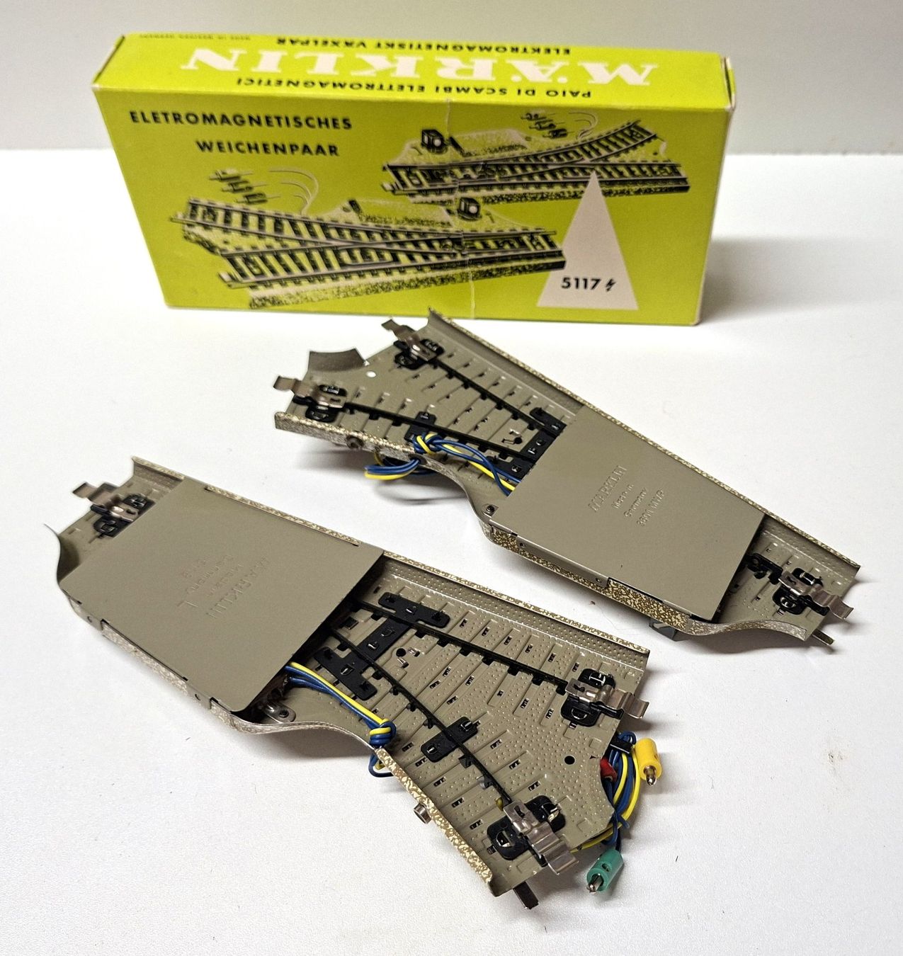 Märklin Modellini di ferrovie: Märklin 5117 - 1 Weichenpaar, Okt – Usato da Cheseaux-Noréaz venduto da byefundus 1