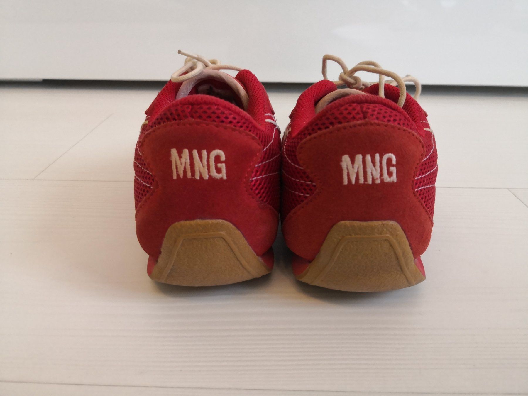 Mango Damenschuhe: 🤩MANGO STOFF-LEDER-SNEAKER ROT-WEISS – Gebraucht aus Olten von Naja-Twins-Twins 8