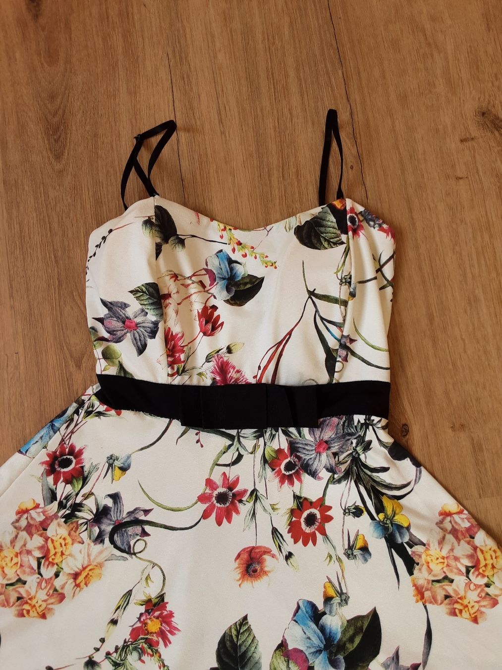 Kleider: Sommerliches Blumenkleid, Grösse S – Gebraucht aus Altdorf UR von Brandli 1