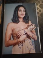 Leïla Bekhti - handsigniert - 20x30cm -in Person Autogramm