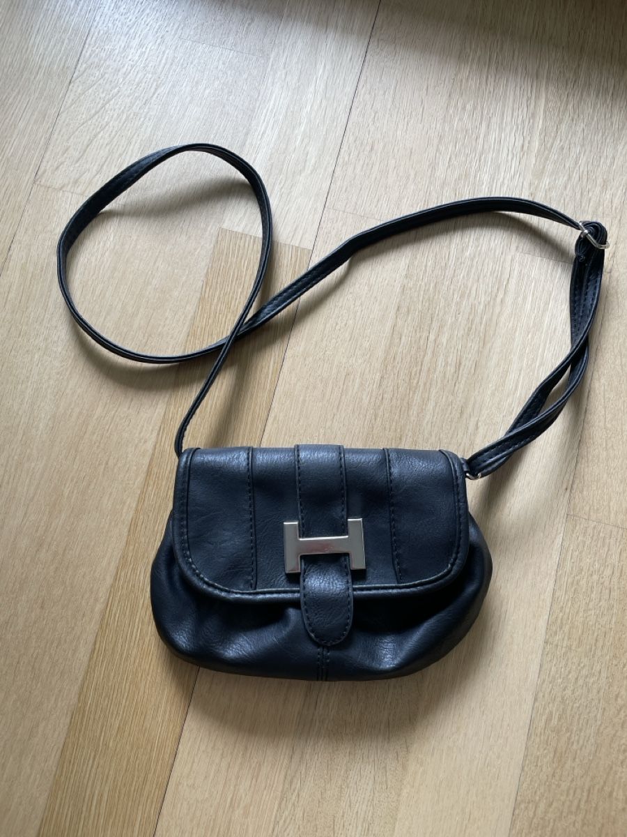 Borse da donna: Kleine, schwarze Umhängetasche  – Usato da Rüfenacht BE venduto da Edinas_shop