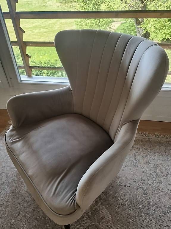 Poltrone: A votre bon cœur: Fauteuil beige assise à ressort – Usato da Grolley venduto da GregMaur8883 2