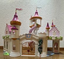 Playmobil Schloss 🏰 mit viel Zubehör - Wunderschön!