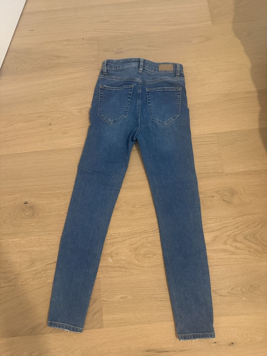 Pull&Bear Jeans: Skinny Jeans  – Usato da Muttenz venduto da Bea_dbr 2
