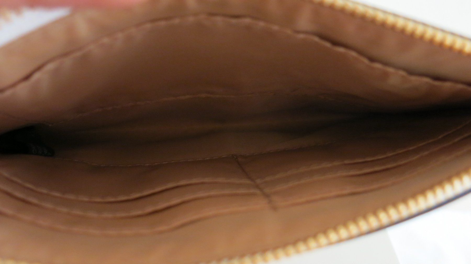 Guess Borse: GUESS Clutch – Nuovo (secondo la descrizione) da Lachen SZ venduto da artbyblondangel 1
