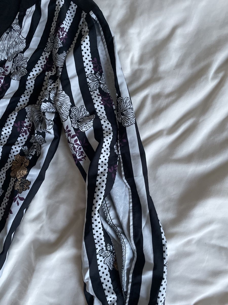 Shein Camicette: Schicke Bluse mit Streifenmuster, Grösse S – Usato da Rafz venduto da Bina261 2