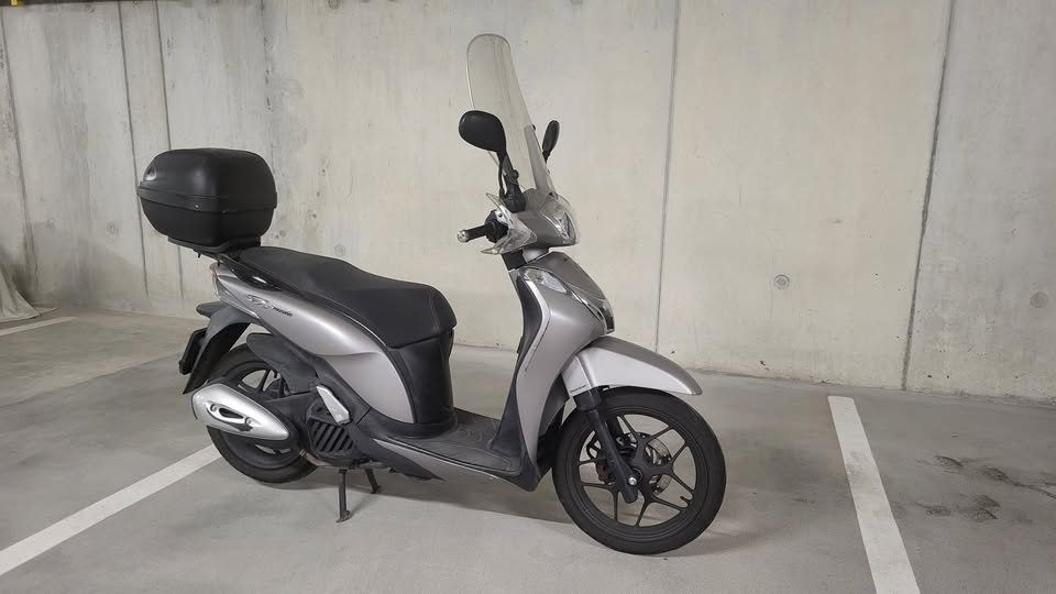 Honda Scooters: Honda SH 125 Mode – D'occasion à St-Aubin-Sauges par nic_mmc8 1