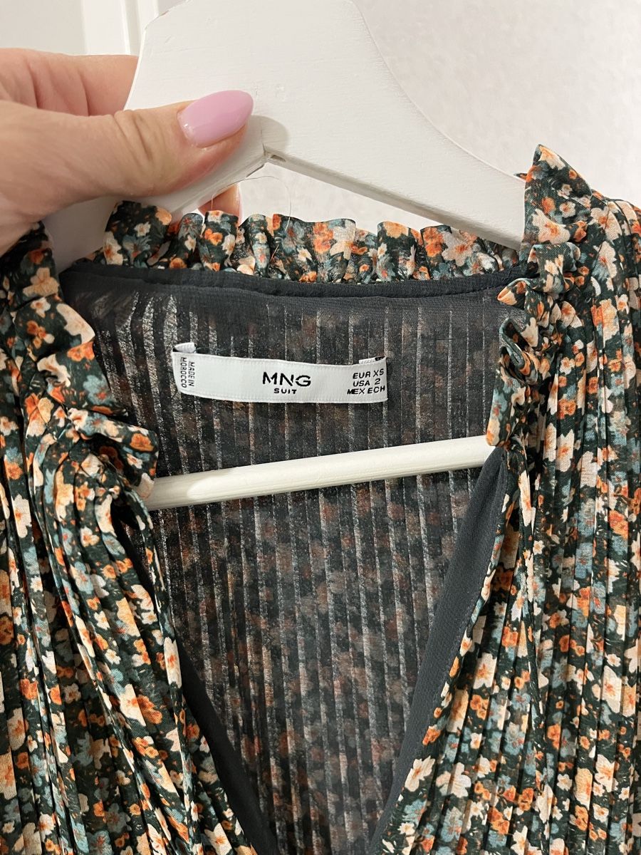 Mango Vestiti: Robe Mango fleurie plissée – Usato da Hauterive NE venduto da Lipal 2