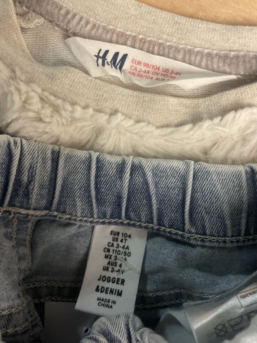 H&M Kleiderpakete & -sets: Süsses H&M Mädchen Set, Pullover mit Katze & Jeans,Gr.98/104 – Neu (gemäss Beschreibung) aus Obergerlafingen von cabo4 3