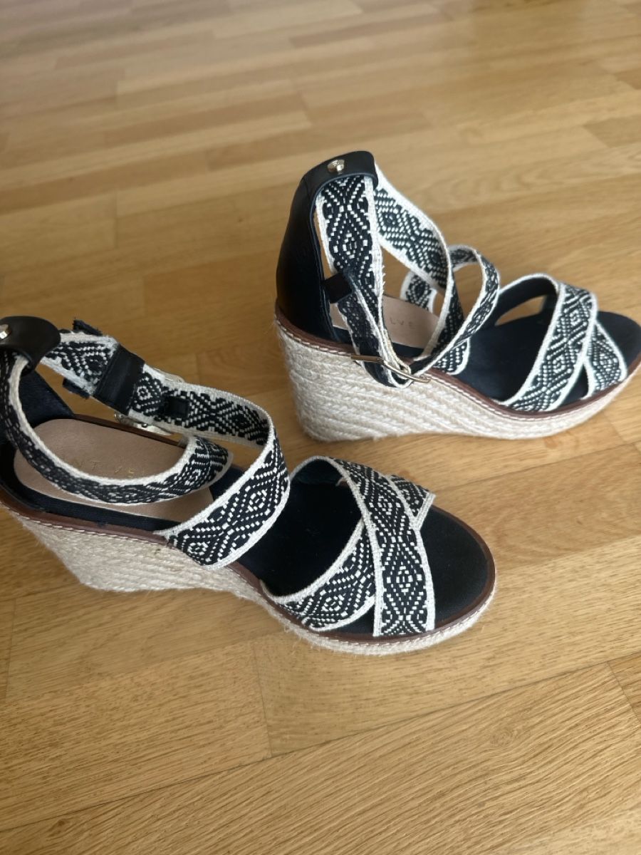 Scarpe da donna: MINT VELVET Sandals – Usato da Uerikon venduto da Ladybird40 3