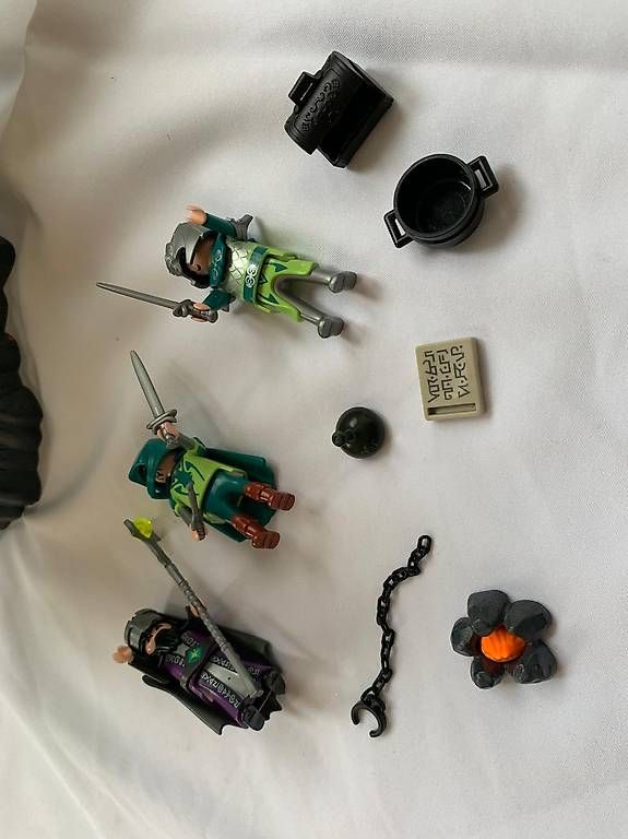 Giocattoli: PLAYMOBIL Magier-/Ritterburg – Usato da Birsfelden venduto da jos_rc6t 1