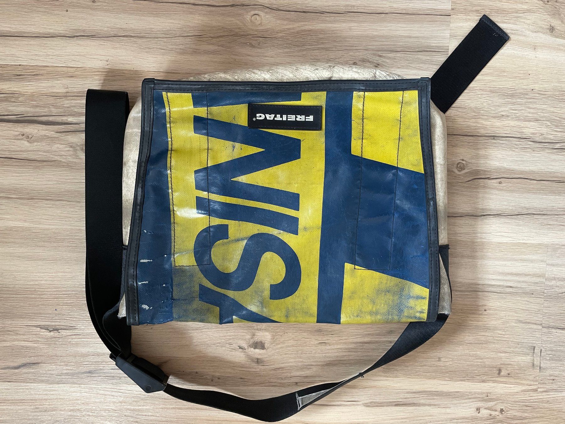 Borse: Freitag Tasche – Usato da Schnottwil venduto da soleil3108