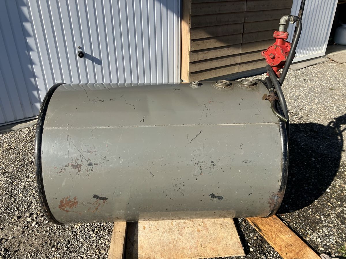 Accessori per altri veicoli: Dieseltank 620 Liter – Usato da Worben venduto da Aircooled 3