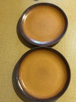 Lot de 2 assiettes  en céramique marron