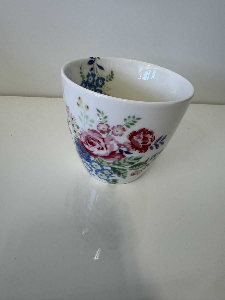 Greengate Tazze: Greengate 8 3er Set Blumenmuster Tassen – Nuovo (secondo la descrizione) da Zuchwil venduto da Bluejay79