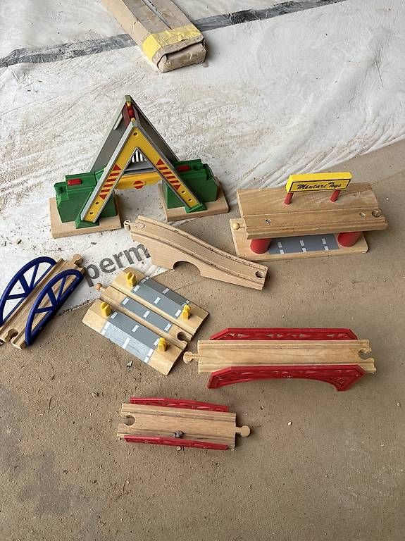 Spielzeuge: Train en bois  – Gebraucht aus Les Genevez JU von mat_9kr6 2