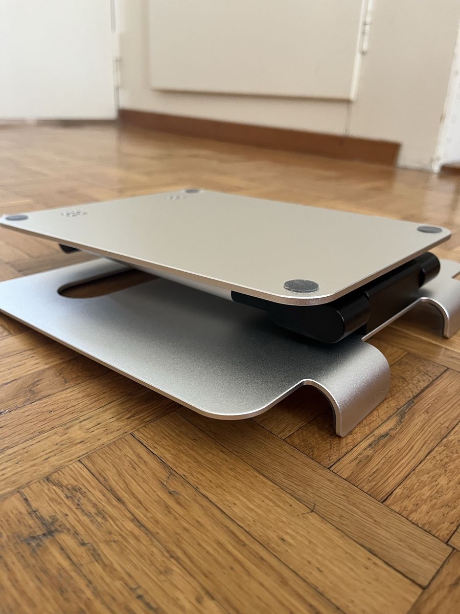 Racks & Cavalletti: Laptopständer Alu – Usato da Fribourg venduto da luy_bbb6 7