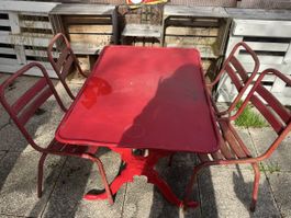 Chaises Toile et table en fer forgé termolaquée
