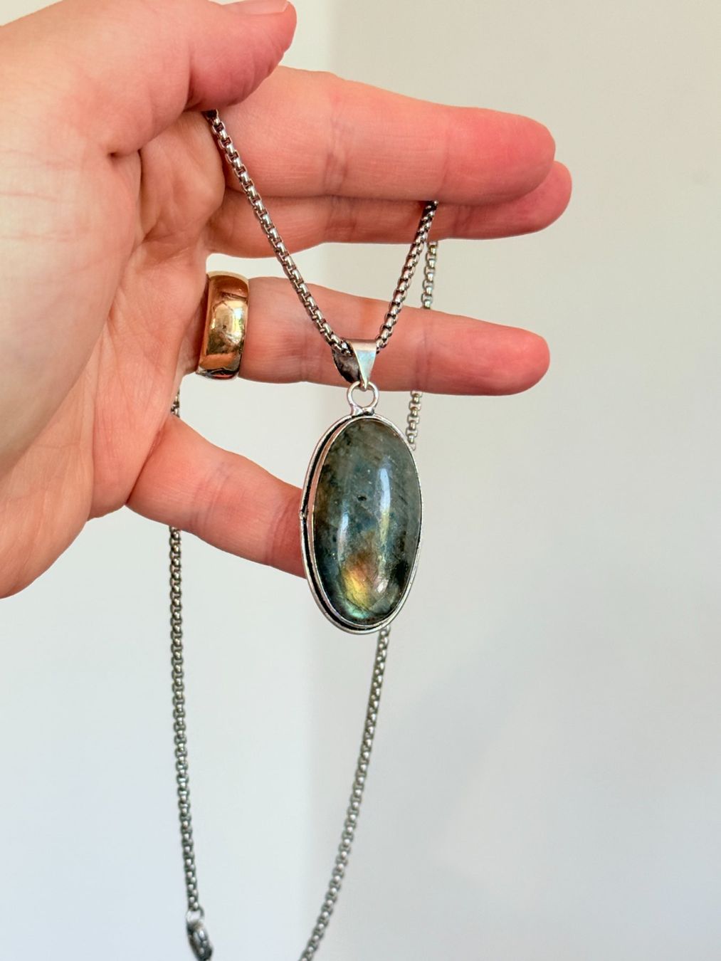 Pietre preziose: Pendentif Labradorite - Élégance Minérale – Nuovo e nell'imballaggio originale da Genève venduto da AWWA 8