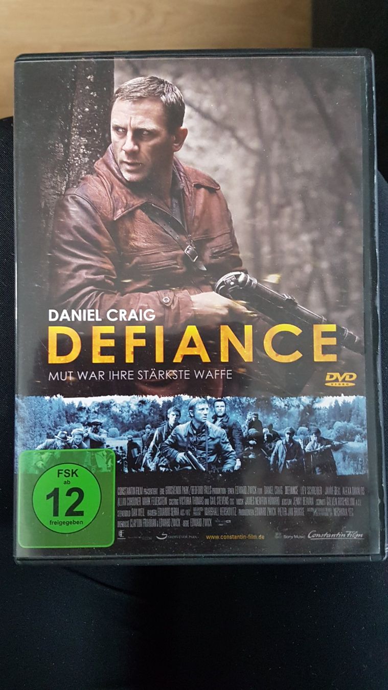 Tutti i DVDs: DVD "Defiance" mit Daniel Craig – Usato da Buttisholz venduto da Simone_n