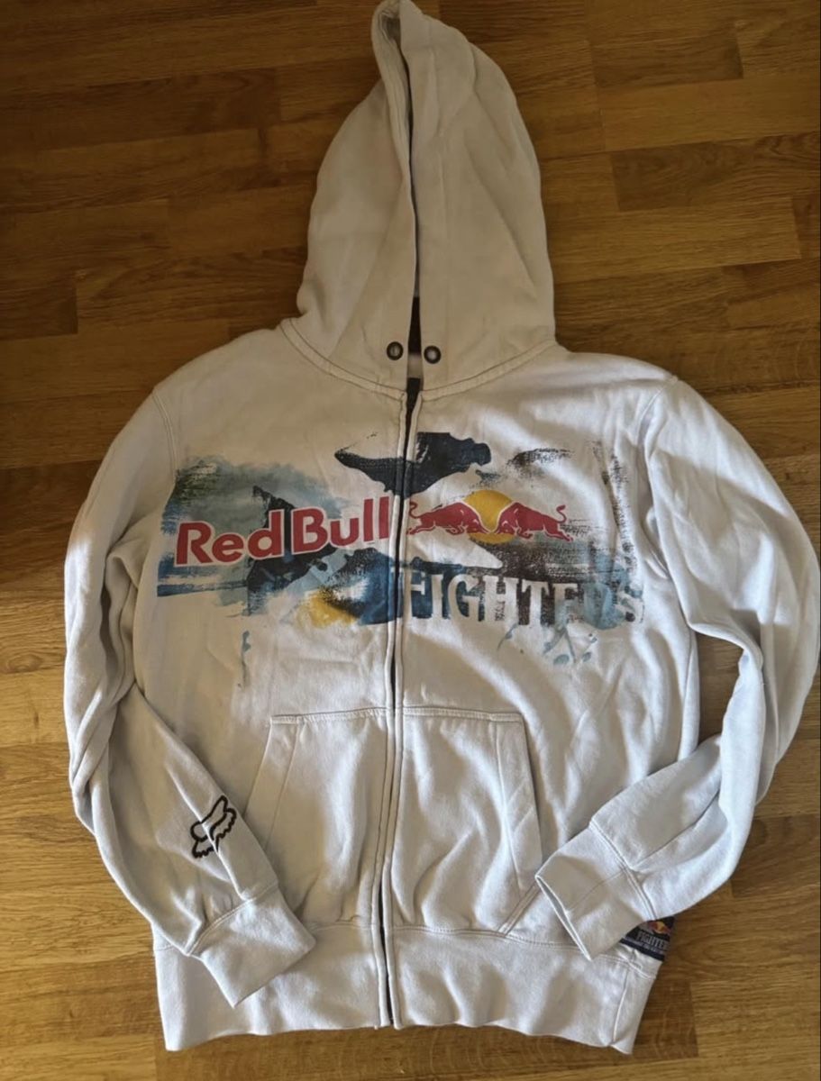 Jacken: Hoodie Fox - Red Bull – Gebraucht aus St-Livres von cat_p5vh