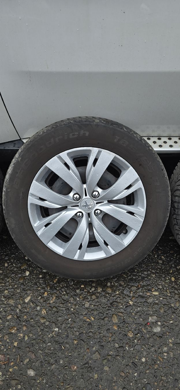 Peugeot Cerchioni: Felgen Peugeot 208 – Usato da Aarburg venduto da suh_kbn9 2