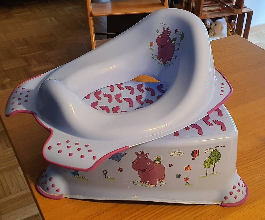 WC: WC-Aufsatz und Kinderhocker – D'occasion à Luterbach par roxy_world