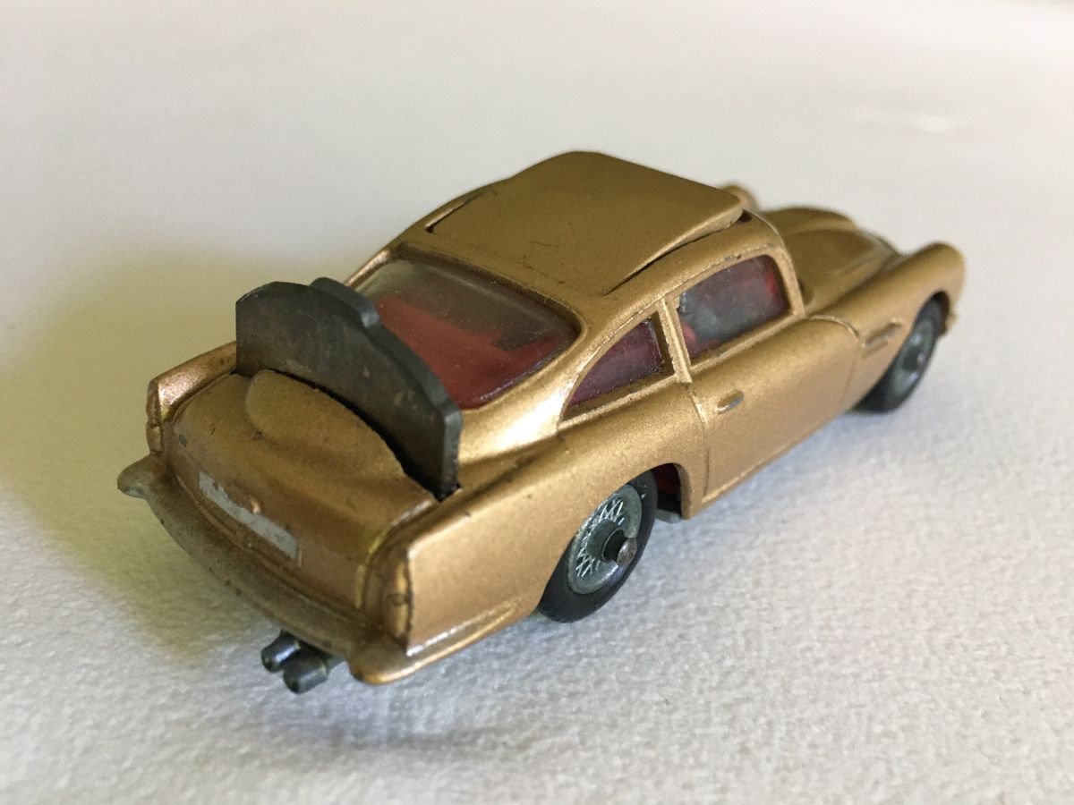 Corgi Toys Modellini d'auto: Corgi Aston Martin James Bond 261 – Usato da Grellingen venduto da Toyhamster 3