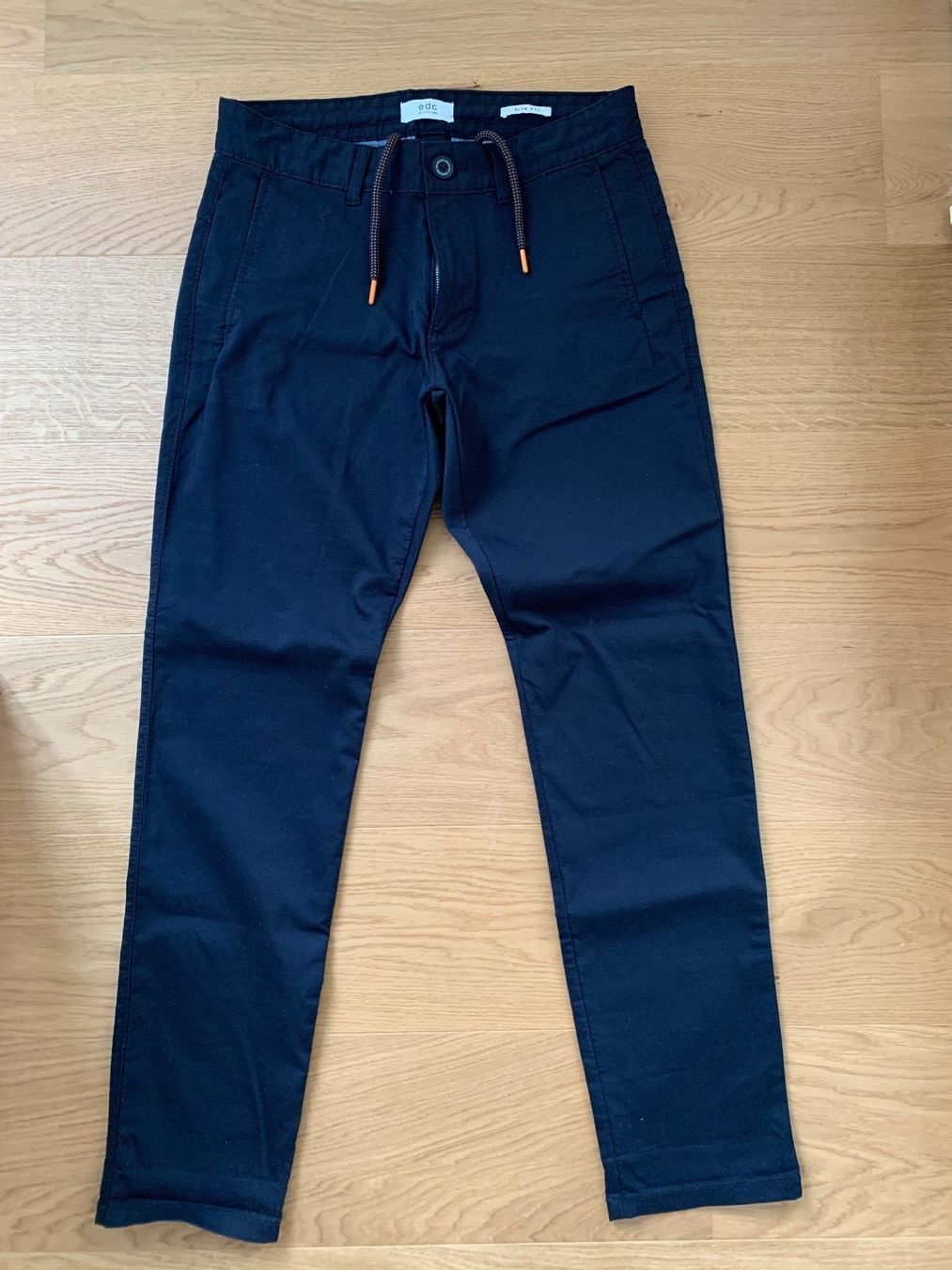 Pantaloni: Esprit Hose im Jogger-Stil – Nuovo (secondo la descrizione) da Adliswil venduto da M.Lau