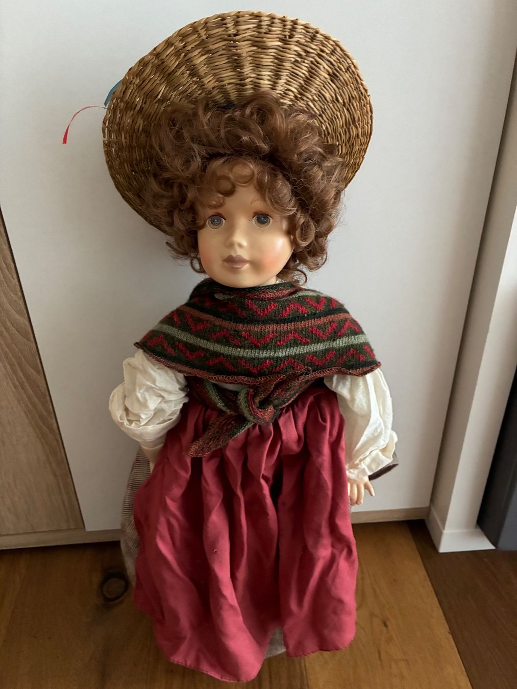Bambole: Porzellan Puppe – Usato da Schübelbach venduto da Hecht11. 1