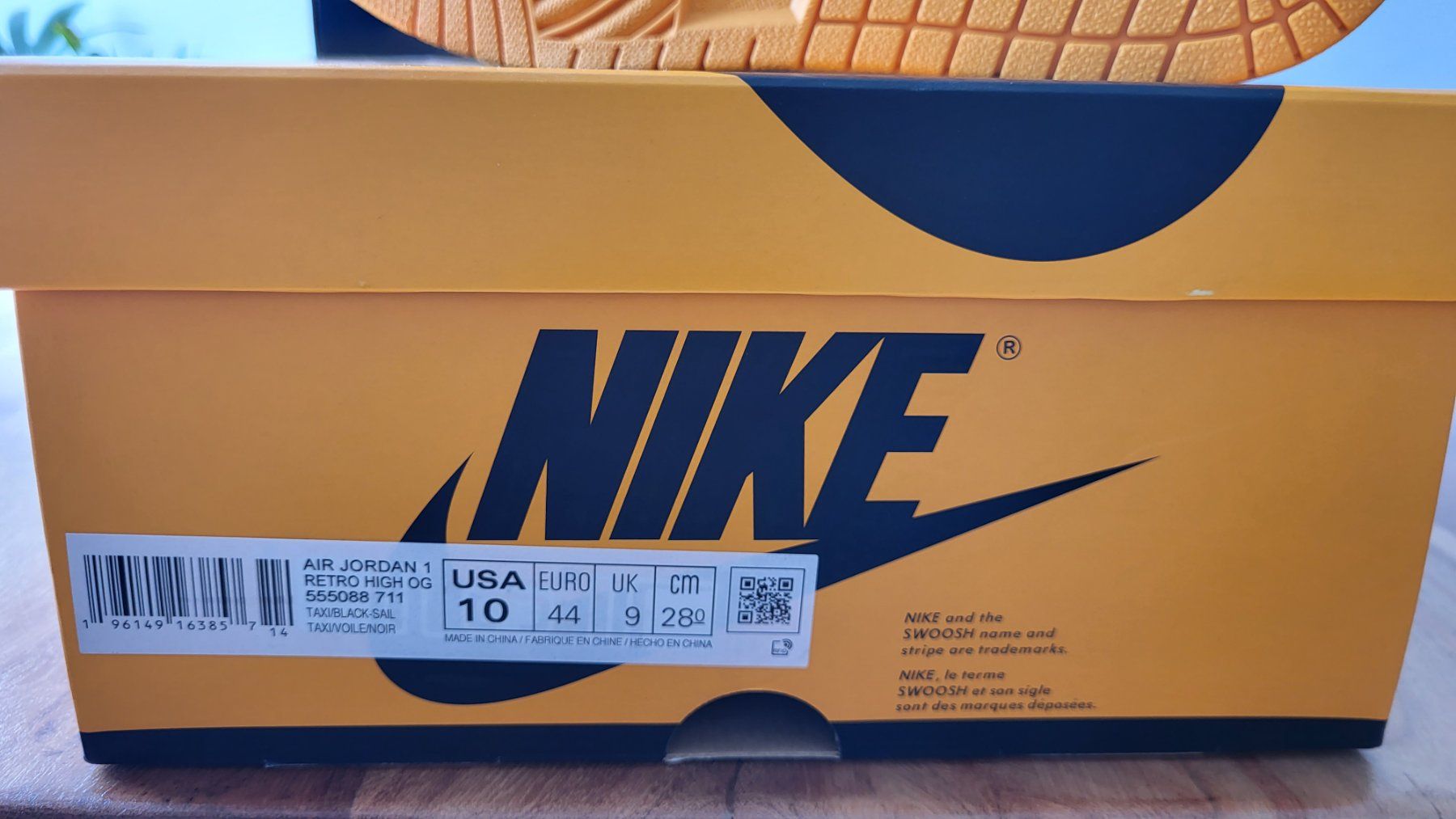 Jordan Herrenschuhe: Jordan 1 retro OG high " Taxi" – Neu und originalverpackt aus Bern von Sneakerheadz 5