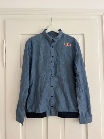 Red Bull Athletes Only Hemd Jacke Gr. M