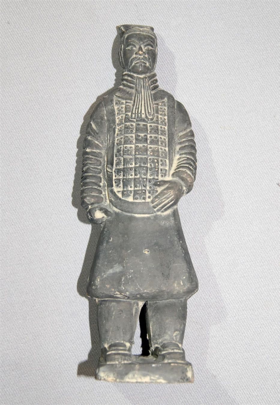 Statuette: Terracotta-Kriegerfigur – Usato da Geroldswil venduto da ARTEFACTO 2