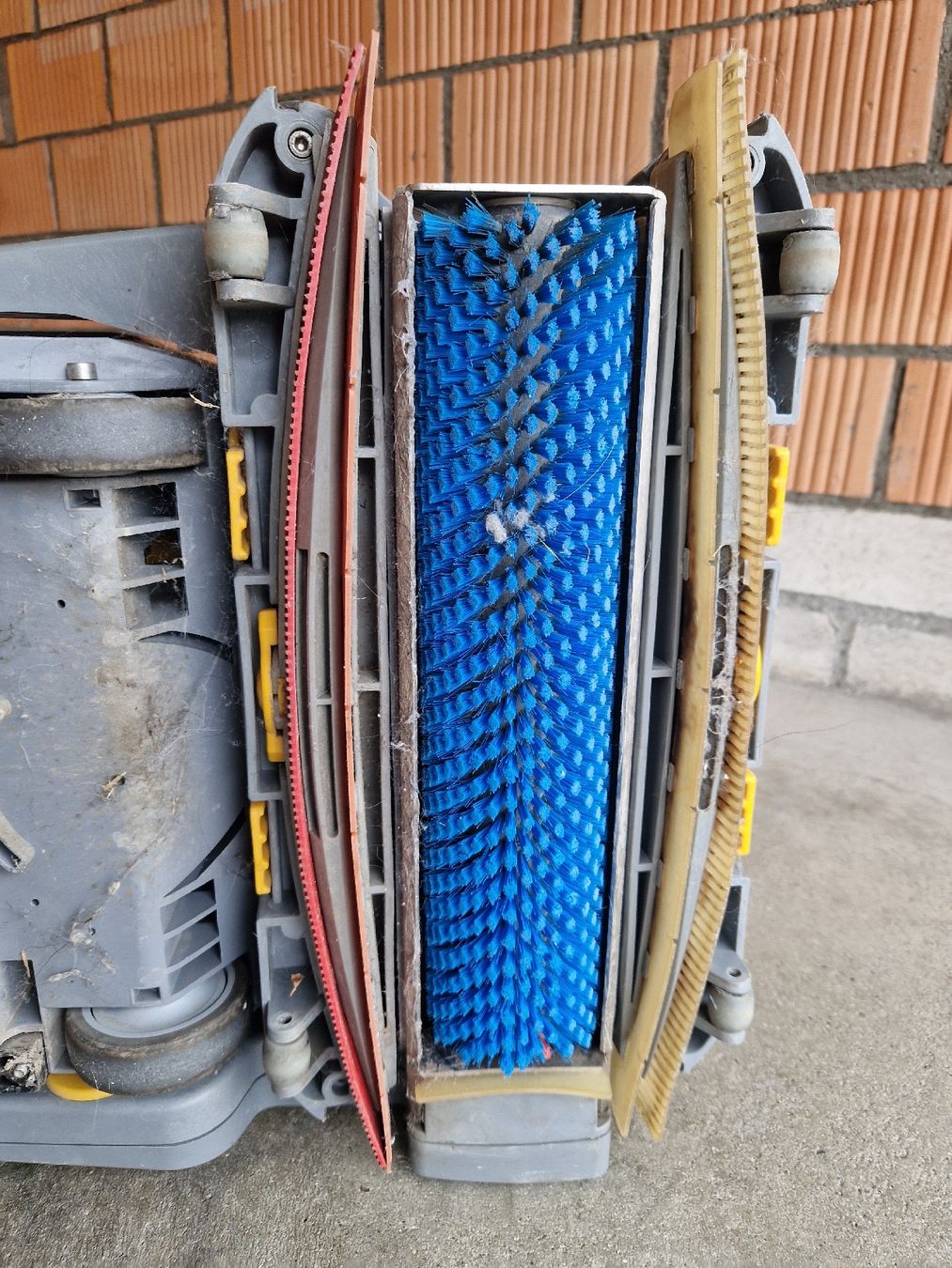 Toutes les machines: Boderreinigungsmaschine – D'occasion à Niederscherli par Huski250 5