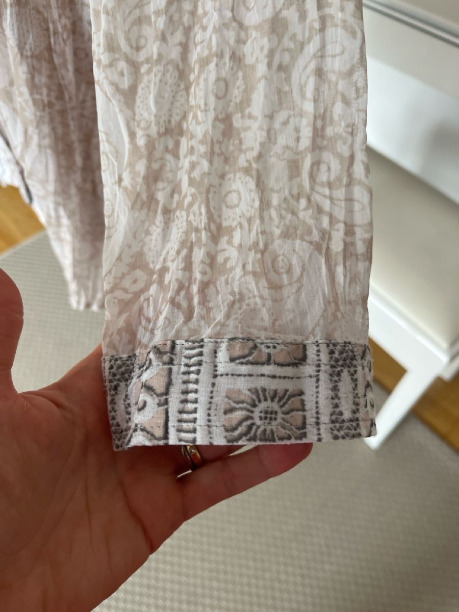 Camicette: Bluse beige gemustert mit Spitze, Just White, ca. 38 – Usato da Solothurn venduto da Bobesch08 4