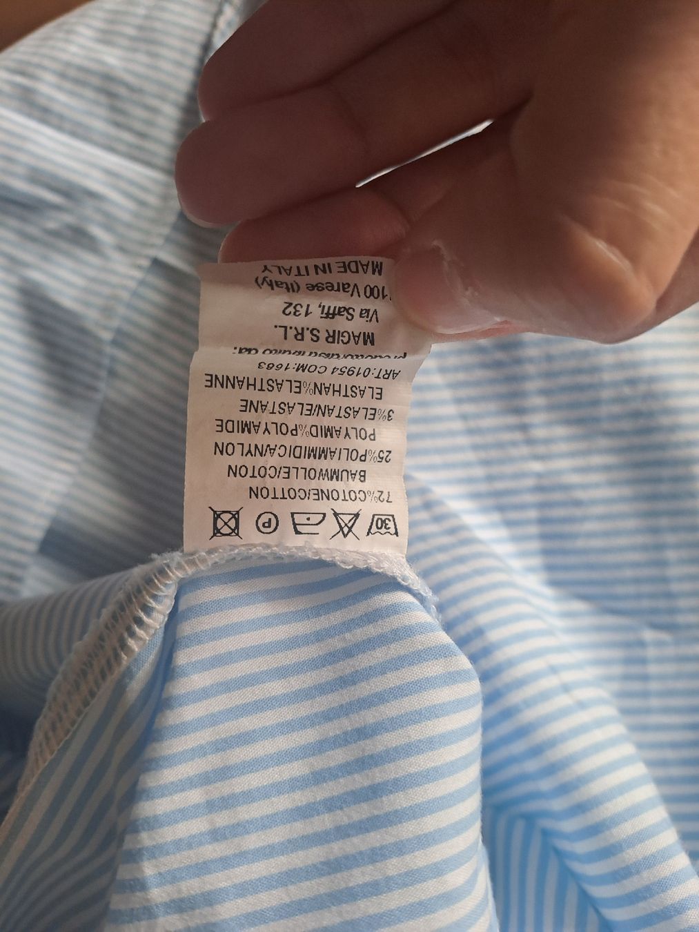 Chemisiers: Bluse gestreift Grösse M schulterfrei Damen – D'occasion à Zürich par jun_vh8f 3